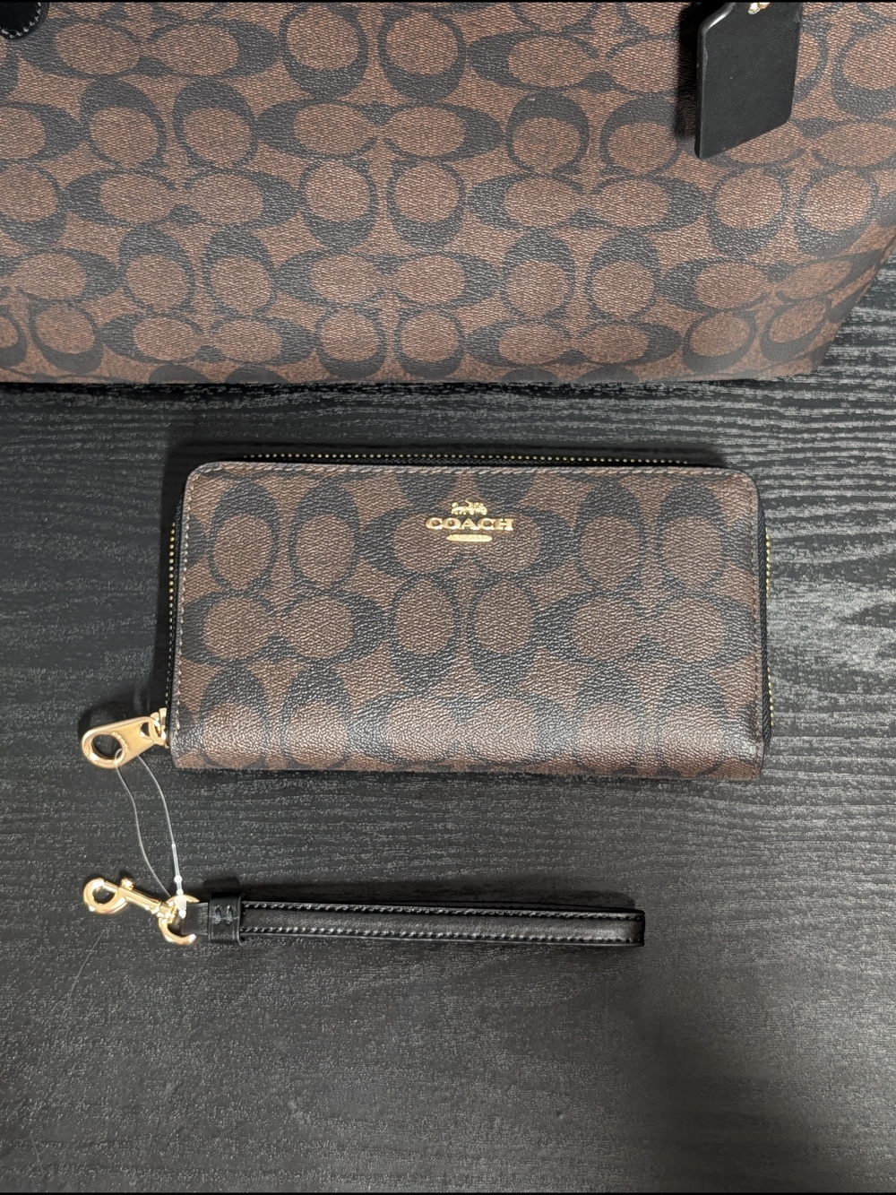 Coach Signature Zip Top Tote & Wallet Gift Set  "NWT" - Picture 2 of 9